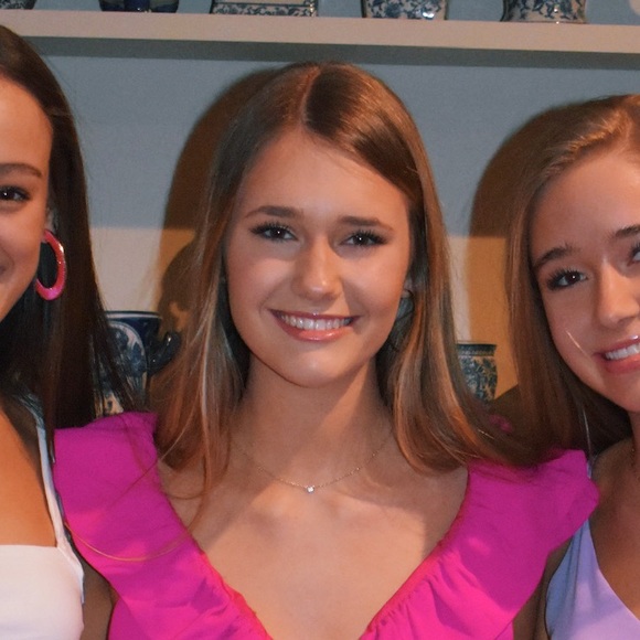 Meet your Posher, Elizabeth - Picture 1 of 1